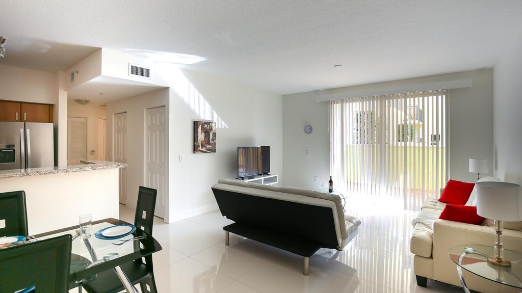 Pelicanstay In Coral Gables Miami Buitenkant foto